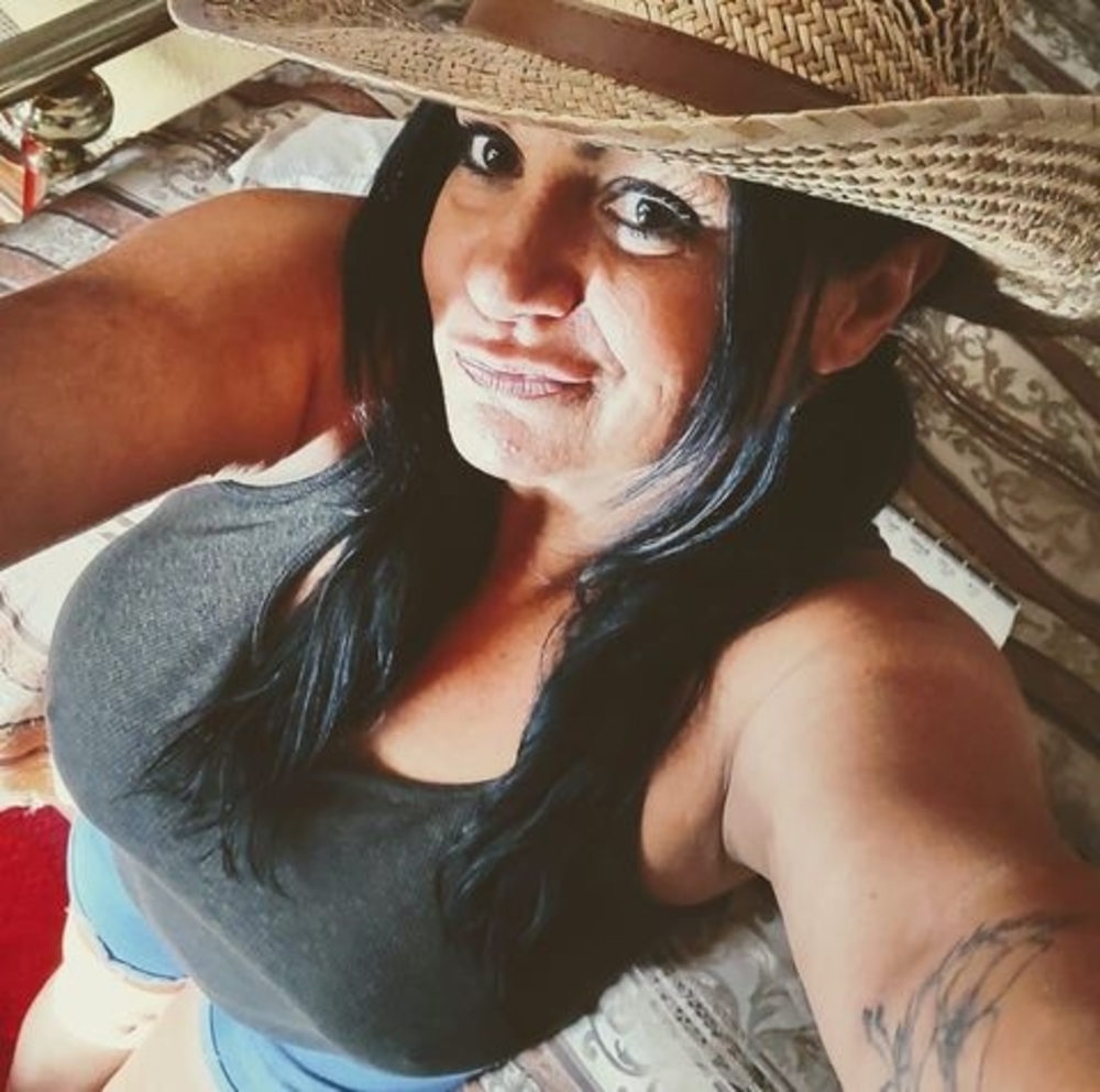 Meet your Posher, Carrie